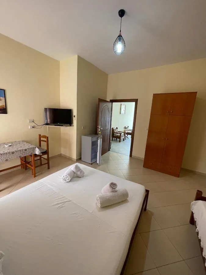 Kevi Rooms Sarande Guest house