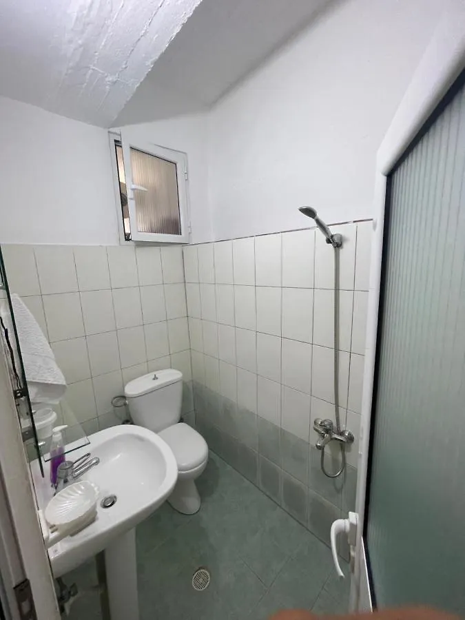 Kevi Rooms Sarande Albania